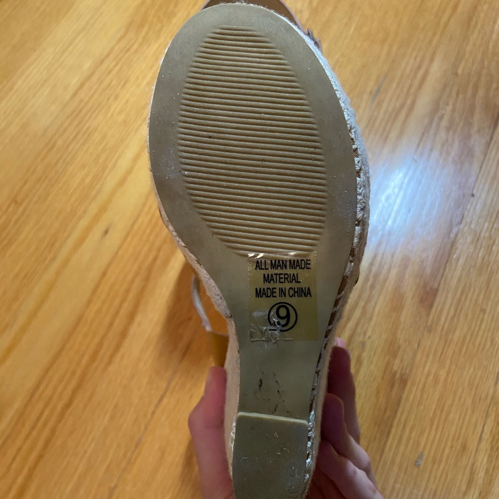 Heels - Picture 5 of 6